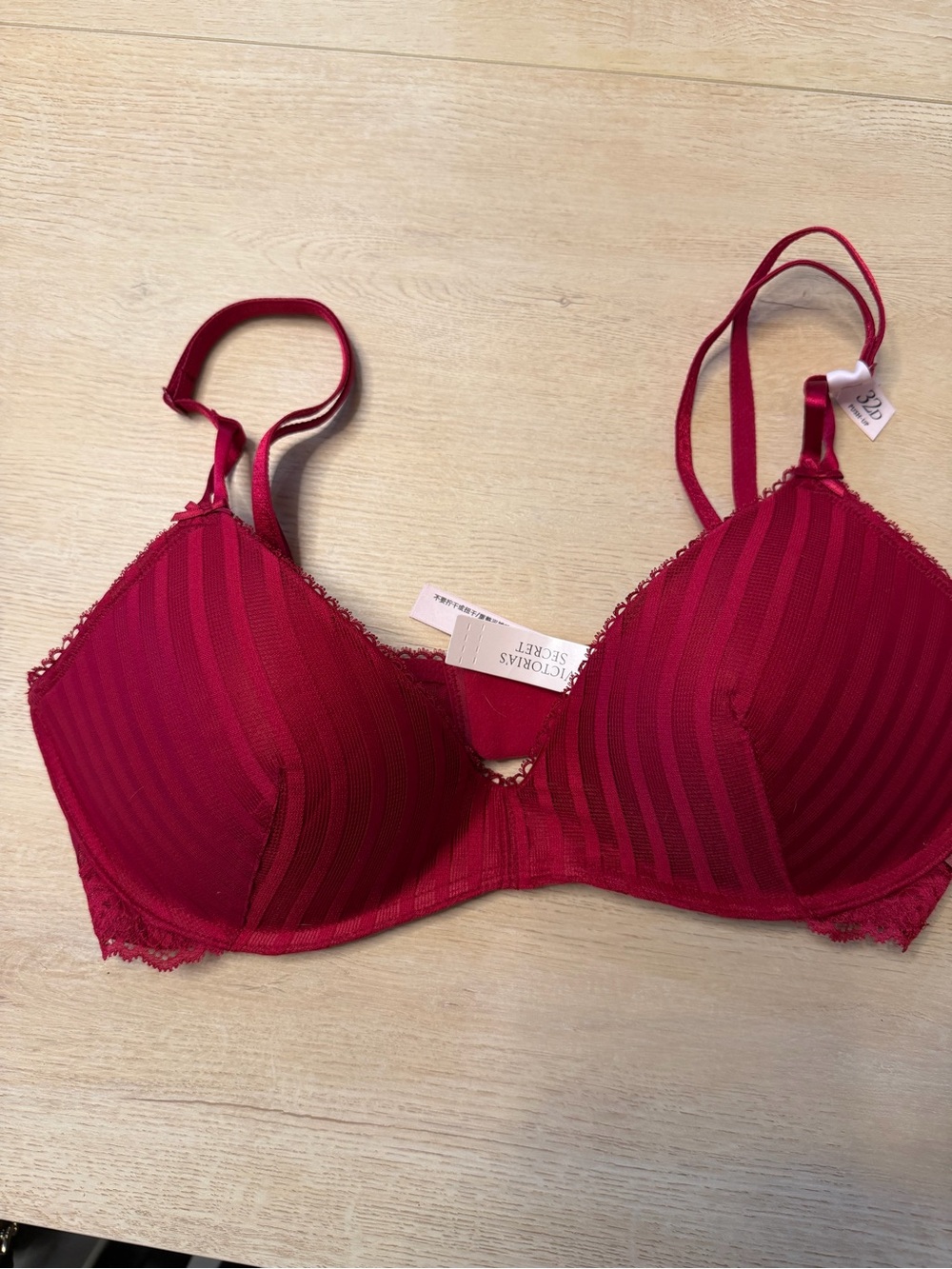 Victoria's Secret Deep Red Striped Lace T-Shirt Bra